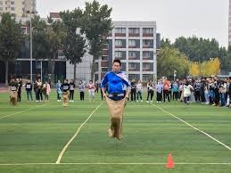 克尼佩尔超高难度后仰三分命中，黄蜂&猛龙进入加时赛！