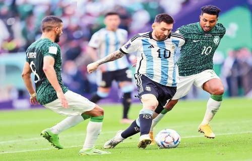 好消息是浓眉不用手术，坏消息是独行侠还是想交易，再评戴维斯和东契奇交易